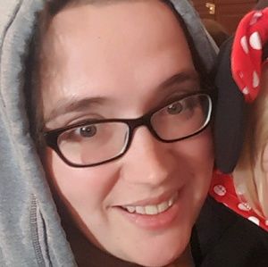 Meet your Posher, Sabrina